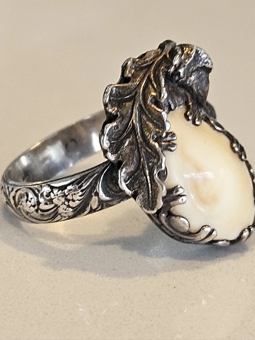 Vintage Native American Handmade Sterling Silver Elks Tooth Ivory Ring